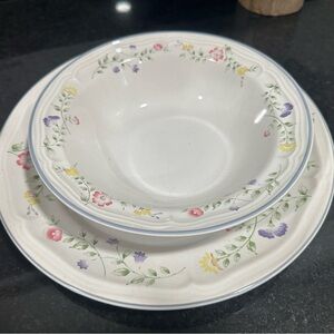 Floral Patterned White Dining Set